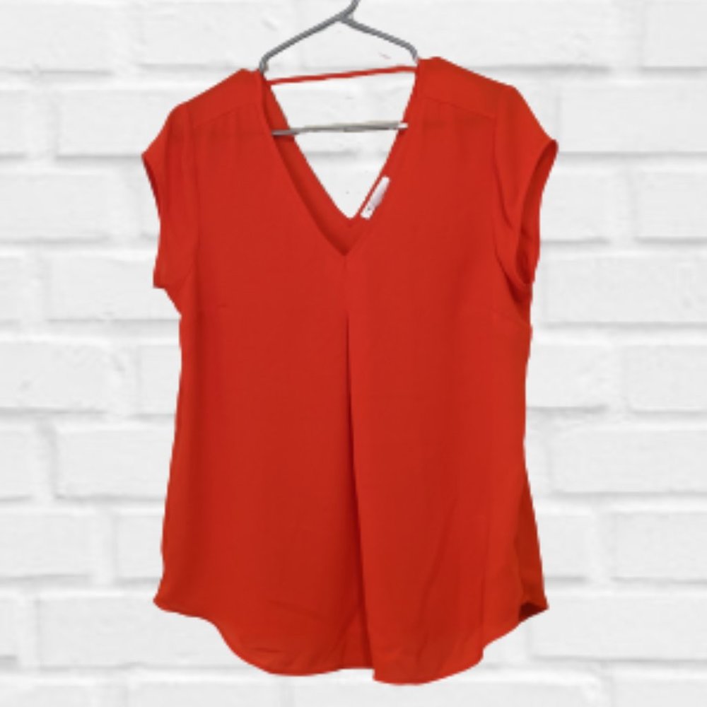 2/$25 DR2 Bright Red Sleaveless Flowy Shirt